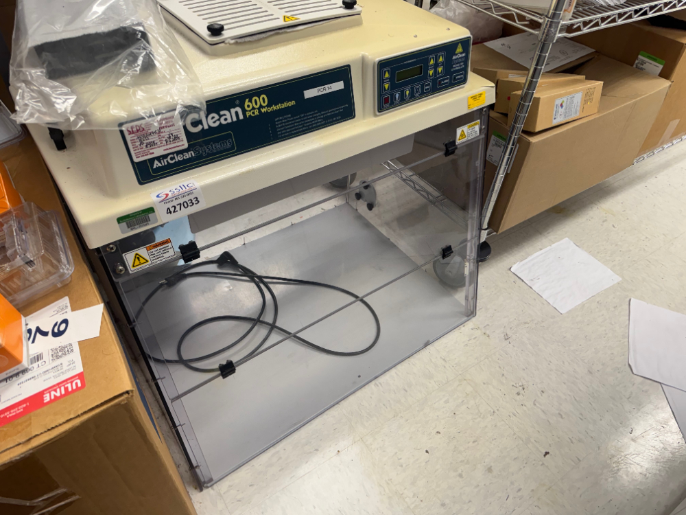 Image of AirClean 600 PCR Workstation